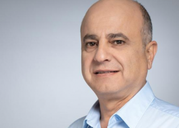 נציגי yes יפתרו בעיות טכניות באמצעות השתלטות על מסך הטלוויזיה מרחוק