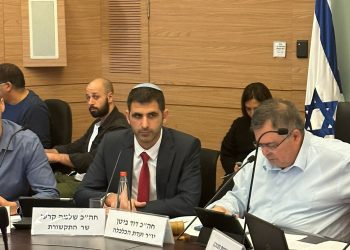 במרכז תוכניות השר קרעי: שידורים ושוב שידורים