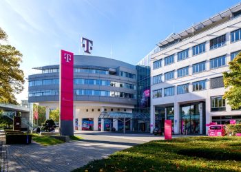 דויטשה טלקום מחזיקה יותר מ- 50% ב – T Mobile ארה"ב