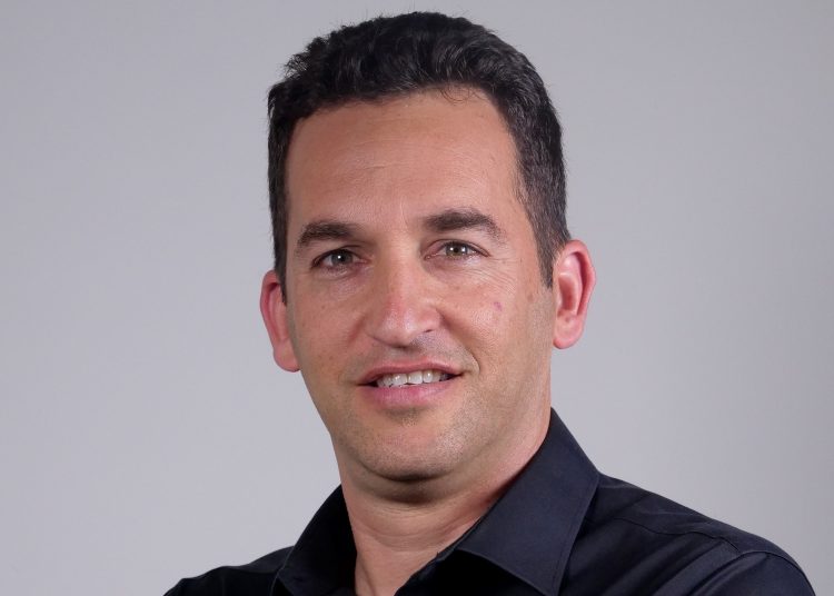 ניר אידלמן הוט צילום יחסי ציבור