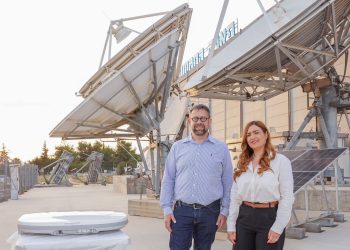 הנהלת משרד התקשורת הגיעה לביקור בחלל תקשורת