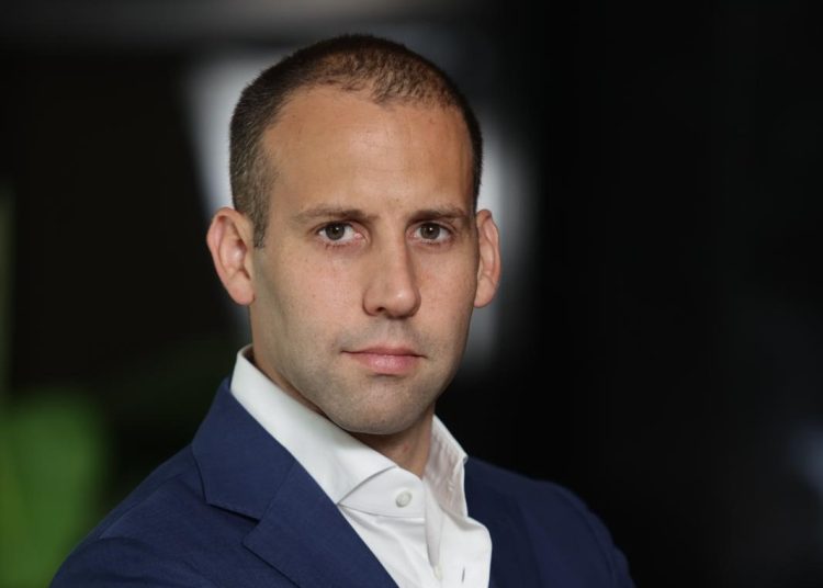 תומר ראב"ד יו"ר דירקטוריון בזק צילום אוראל כהן
