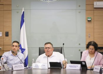 התיקון לחוק שיחזק את שליטת החרדים בנושא הטלפונים הכשרים אושר