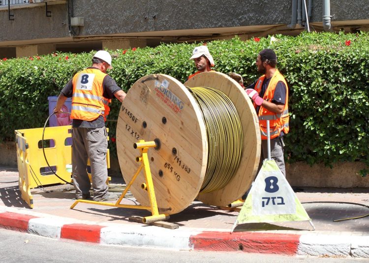 צילום דוברות בזק