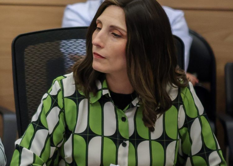 ברוריה מנדלסון יועצת משפטית משרד התקשורת צילום נועם מושקוביץ דוברות הכנסת