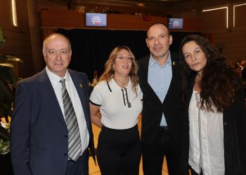 הקרנת "שחר אדום" של yes באירוע של משרד החוץ