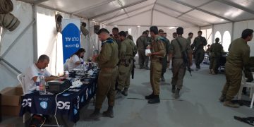 פלאפון החלה להפעיל היום ניידת תיקונים חינמיים לסמאטרפונים עבור חיילי צה"ל וכוחות הבטחון