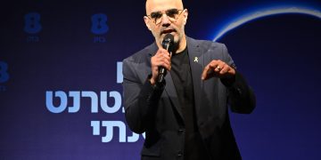 בזק מתכננת להרחיב הגנת הסייבר הביתית: מנכ"ל החברה רומז על שירות חדש