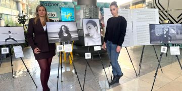 לקראת יום האישה פרטנר מציגה תערוכה "נשים מצטלמות מלחמה"