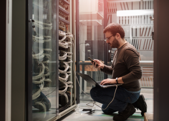 החשכ"ל במכרז תקשורת ענק: שירותי תמסורת ו-IPVPN לממשלה