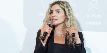 שירות מקצה לקצה – שינוי המציאות לעסקים בצמיחה