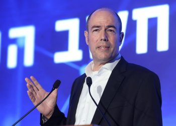נייר מדיניות מזהיר: ישראל על סף משבר אנרגיה בשל גידול חד בחוות השרתים
