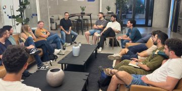 מייסד אקווה סקיוריטי משתף את בוגרי ממר"ם בסוגיות על יזמות בהיי טק ובזירת הסייבר