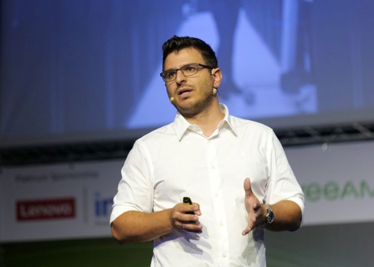 אורי טובול מנהל צוות מהנדסים נוטניקס צילום ניב קנטור