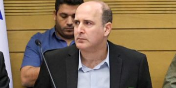 משרד התקשורת דוחה את ההכרעה על מחירי השוק הסיטונאי