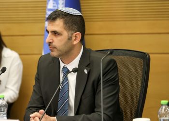משרדי האוצר והתקשורת סיכמו: תשתיות התחבורה ייפתחו להקמת אתרי סלולר במחיר מפוקח