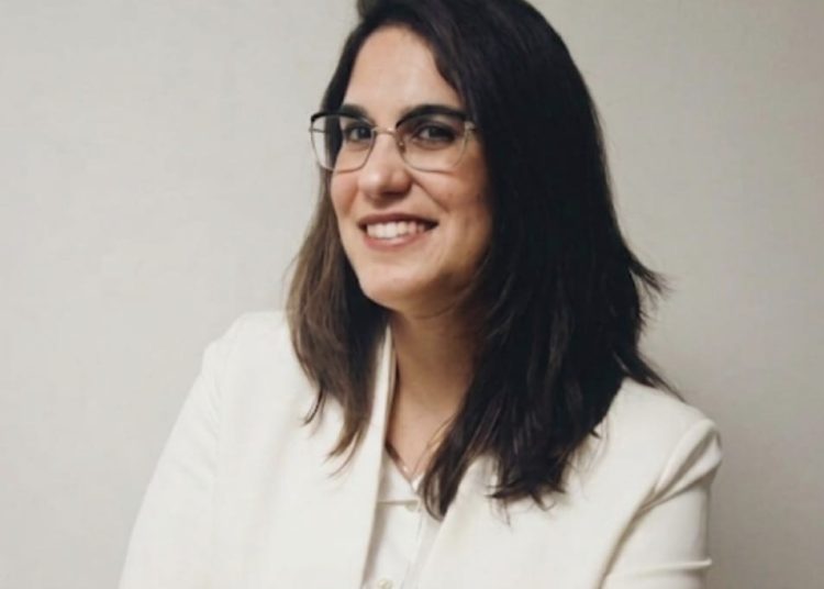 הילה צור ברכה מנכ"ל בזק ג'ן צילום יחסי ציבור