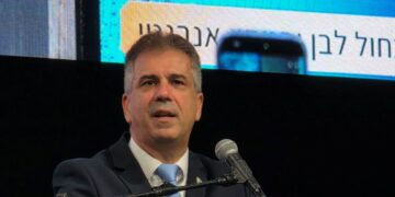 אלי כהן: 20% מהחשמל לחוות שרתים – אבל לא לכל מי שמבקש