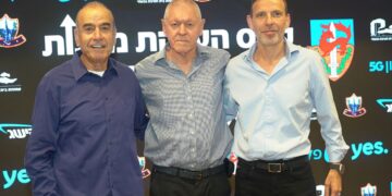פלאפון ו-yes העניקו 12 מלגות לחיילי גבעתי, בהם חמישה לוחמים שנפצעו